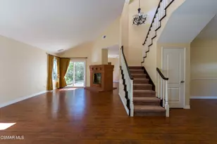 7247 University Dr, Moorpark, CA 93021 - Photo 16