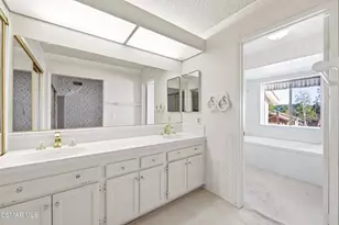 401 Falconrock Ln, Oak Park, CA 91377 - Photo 10