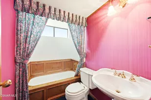 401 Falconrock Ln, Oak Park, CA 91377 - Photo 20