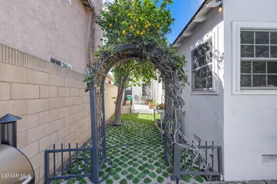 2636 Easy Avenue, Long Beach, CA 90810 - Photo 18