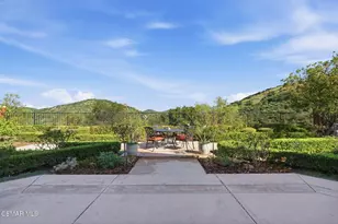 491 Ravensbury St, Lake Sherwood, CA 91361 - Photo 2