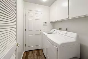 2037 Freesia Ave, Simi Valley, CA 93063 - Photo 14