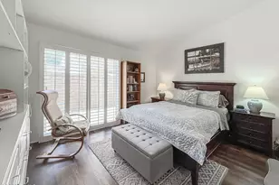 2037 Freesia Ave, Simi Valley, CA 93063 - Photo 16