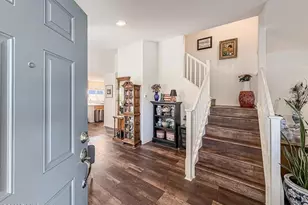 2037 Freesia Ave, Simi Valley, CA 93063 - Photo 4