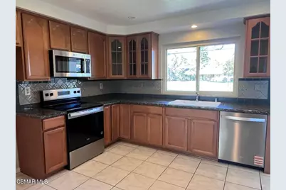 23220 Village 23, Camarillo, CA 93012 - Photo 2