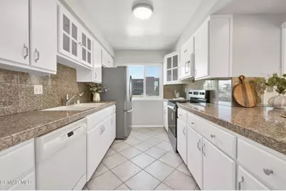12955 Riverside Drive #307, Sherman Oaks, CA 91423 - Photo 8