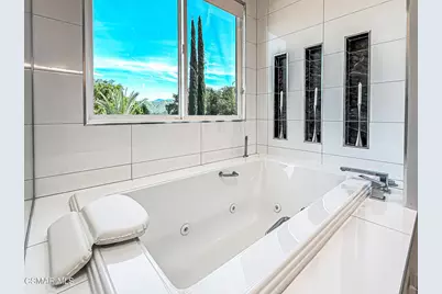3860 Mountain Shadows Road, Calabasas, CA 91301 - Photo 46