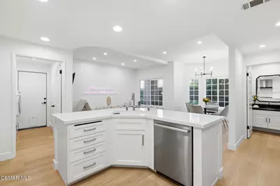 815 Sunstone Street, Westlake Village, CA 91362 - Photo 14