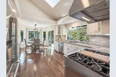 325 Cherry Hills Court, Newbury Park, CA 91320 - Photo 24