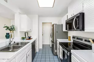 1109 Tivoli Ln, Simi Valley, CA 93065 - Photo 12