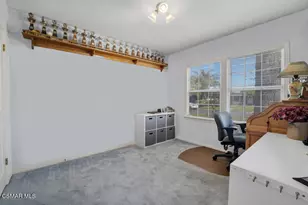 10125 Gloria Ave, Granada Hills, CA 91344 - Photo 22