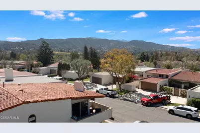 898 Woodlawn Drive, Thousand Oaks, CA 91360 - Photo 2