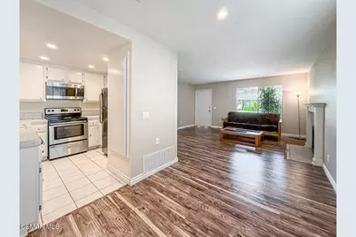 516 Spring Road #113, Moorpark, CA 93021 - Photo 12