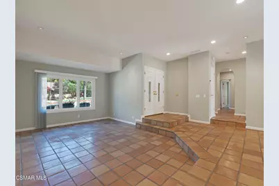 1590 Meander Drive, Simi Valley, CA 93065 - Photo 6