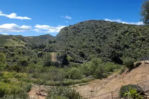 1590 Meander Dr, Simi Valley, CA 93065 - Photo 42