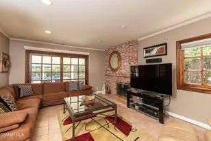 22312 Mobile St, Woodland Hills, CA 91303 - Photo 12