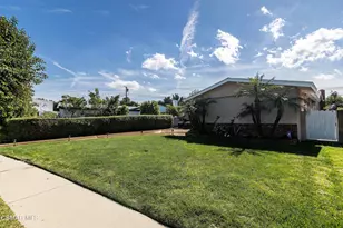 22312 Mobile St, Woodland Hills, CA 91303 - Photo 26