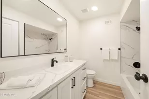 952 Moffatt Cir, Simi Valley, CA 93065 - Photo 32