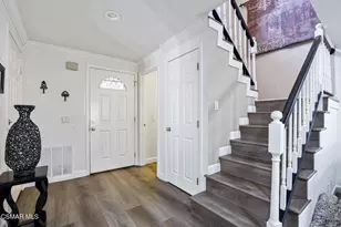 6767 Pheasant Ln, Oak Park, CA 91377 - Photo 14