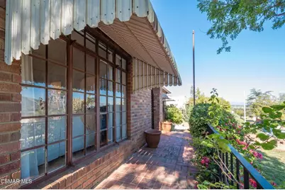 975 Loma Vista Place, Santa Paula, CA 93060 - Photo 6