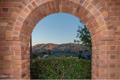 975 Loma Vista Place, Santa Paula, CA 93060 - Photo 2