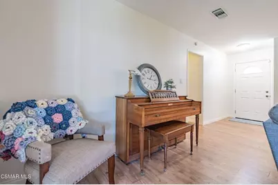 2206 Rosemary Street, Simi Valley, CA 93065 - Photo 16