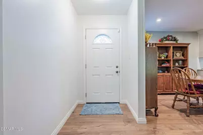 2206 Rosemary Street, Simi Valley, CA 93065 - Photo 8