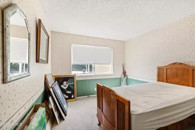 884 Bennett Street, Simi Valley, CA 93065 - Photo 16