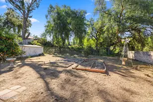 884 Bennett St, Simi Valley, CA 93065 - Photo 20