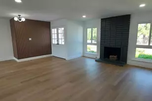 22 Van Dyke St, Thousand Oaks, CA 91360 - Photo 4