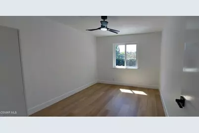 22 Van Dyke Street, Thousand Oaks, CA 91360 - Photo 20