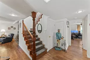 2461 Pinewood Pl, Simi Valley, CA 93065 - Photo 4