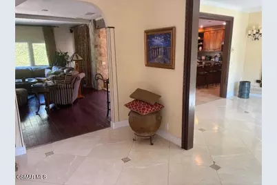 30075 Triunfo Drive, Agoura Hills, CA 91301 - Photo 2