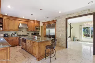 30075 Triunfo Dr, Agoura Hills, CA 91301 - Photo 20