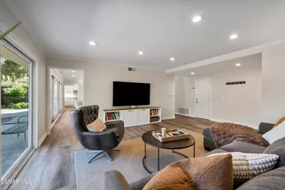 1682 Elmsford Place, Westlake Village, CA 91361 - Photo 10