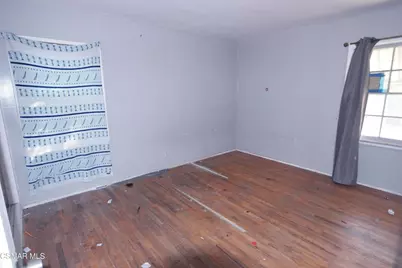 17740 Vanowen Street, Reseda, CA 91335 - Photo 2