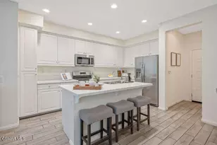 2464- Blossom Ridge Ct, Simi Valley, CA 93063 - Photo 12