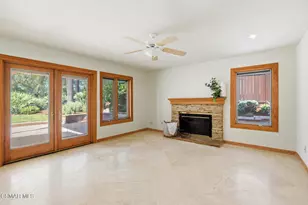 2280 Meadowside Dr, Thousand Oaks, CA 91362 - Photo 8