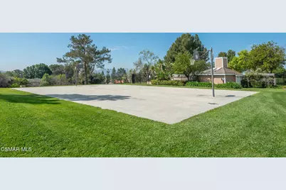 2280 Meadowside Drive, Thousand Oaks, CA 91362 - Photo 38