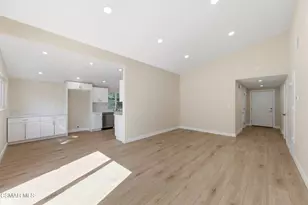 886 Yorkshire Ave, Thousand Oaks, CA 91360 - Photo 4