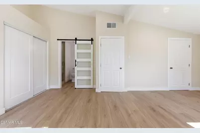 886 Yorkshire Avenue, Thousand Oaks, CA 91360 - Photo 28