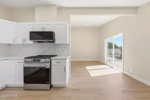 886 Yorkshire Ave, Thousand Oaks, CA 91360 - Photo 14