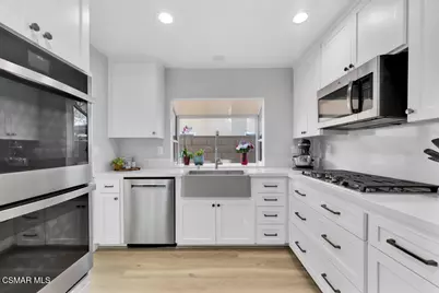 12147 Alder Grove Street, Moorpark, CA 93021 - Photo 16