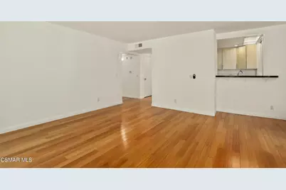7826 Topanga Canyon Boulevard #103, Canoga Park, CA 91304 - Photo 12