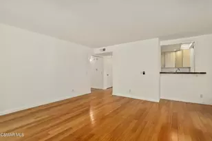 7826 Topanga Canyon Blvd, Canoga Park, CA 91304 - Photo 12