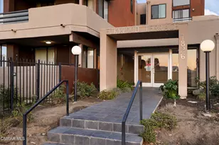 7826 Topanga Canyon Blvd, Canoga Park, CA 91304 - Photo 4