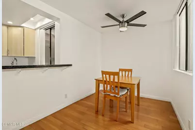 7826 Topanga Canyon Boulevard #103, Canoga Park, CA 91304 - Photo 14