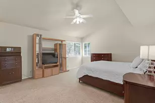 780 Covewood St, Oak Park, CA 91377 - Photo 18