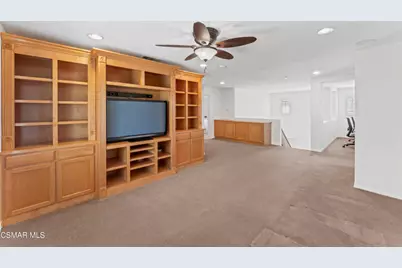 21815 Denise Lane, Saugus, CA 91390 - Photo 18