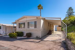 141 La Fortuna, Newbury Park, CA 91320 - Photo 2